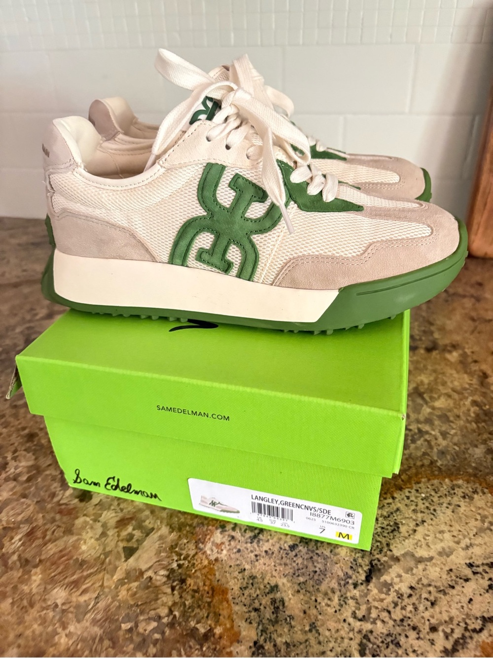 Sam Edelman Langley women's Cream & Green Sneaker size 7 like new